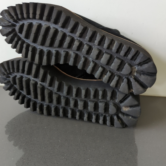 All Black Booties Fur Shootie Tread Ankle Women's Size 9 EU 40 Black NWOT - Picture 12 of 12